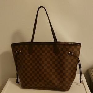Louis Vuitton never full bag medium size